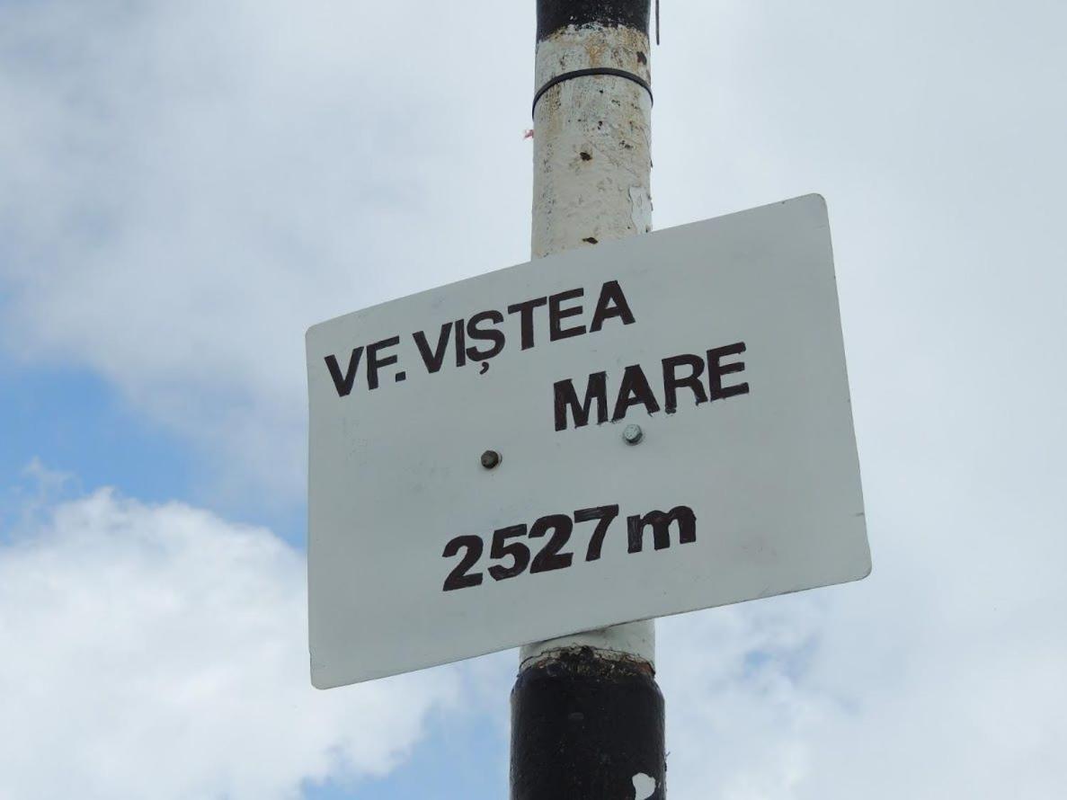 Villa Conacul Doamnei Corbi Esterno foto